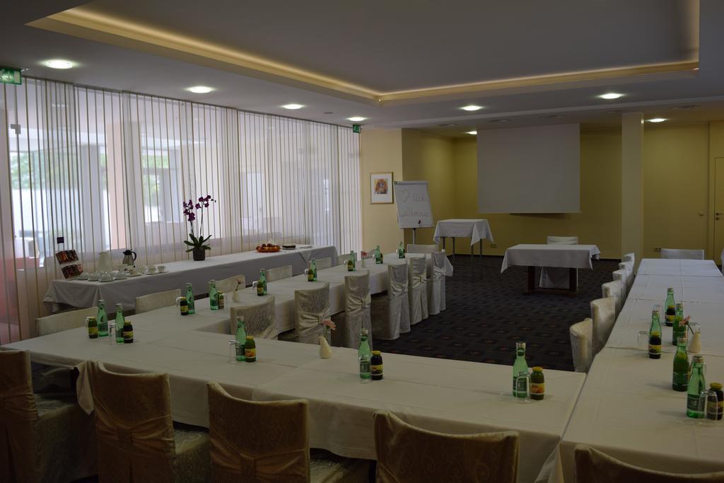 Stadthotel Guertler Amstetten Ngoại thất bức ảnh