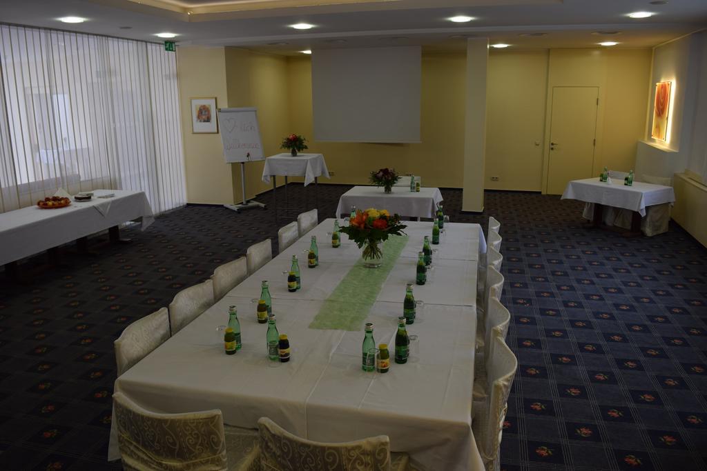Stadthotel Guertler Amstetten Ngoại thất bức ảnh